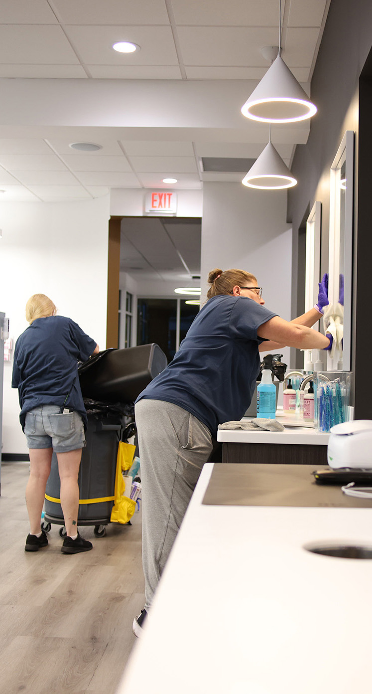Clean Giraffe - Professional Commercial Cleaning Services in Northeast Ohio